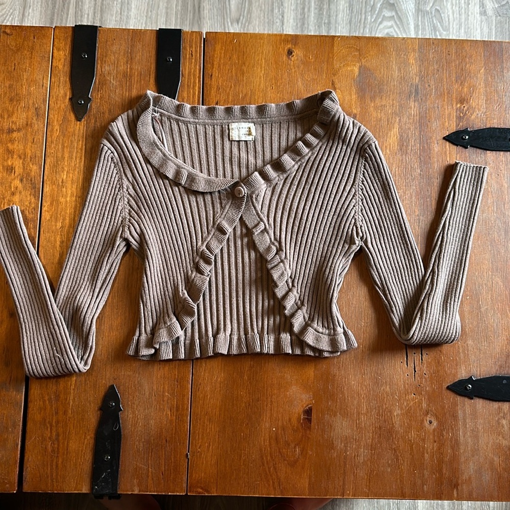 Dry goods cropped cardigan size xs